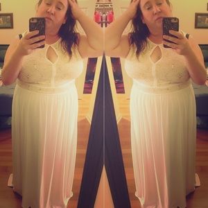 NW Woman white floor length gown